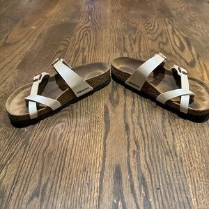 Birkenstock Mayari Birko-Flor Graceful Pearl White